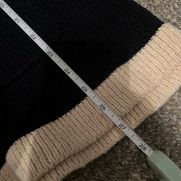 Tory Burch sweater too. Xs - Picture 12 of 13